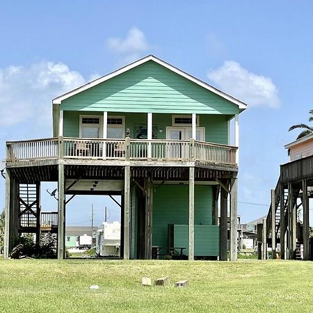 Mermaid Mansion Home Crystal Beach Exterior photo