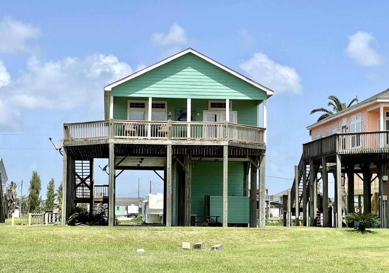 Mermaid Mansion Home Crystal Beach Exterior photo