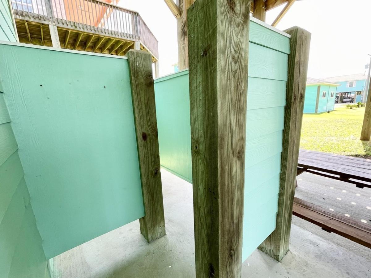 Mermaid Mansion Home Crystal Beach Exterior photo